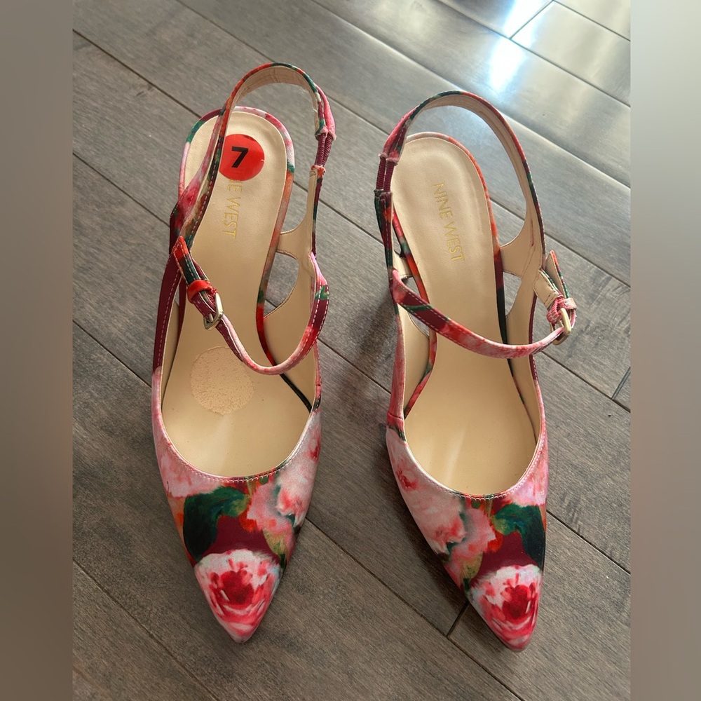 Nine West floral pumps